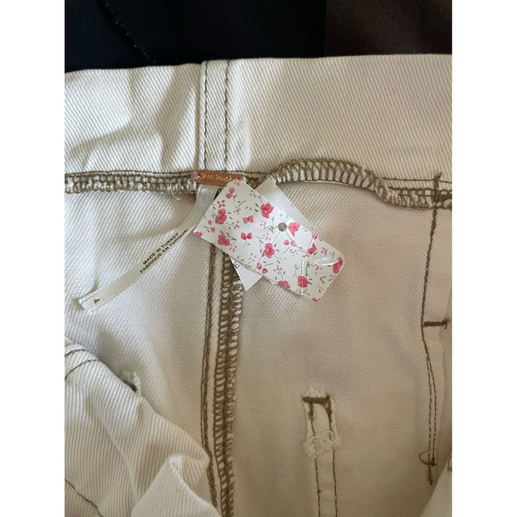 NWT Free People 100% Cotton Cream Nova Paper Bag Waist Shorts • Size 4 🗣 - Picture 4 of 4